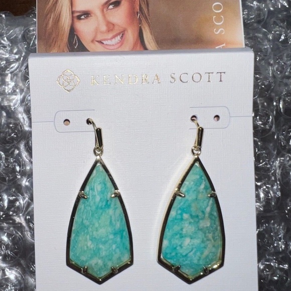 KENDRA SCOTT Carla Amazonite Green Drop Earrings/GOLD tone Rare & Retired NEW! - Picture 1 of 3